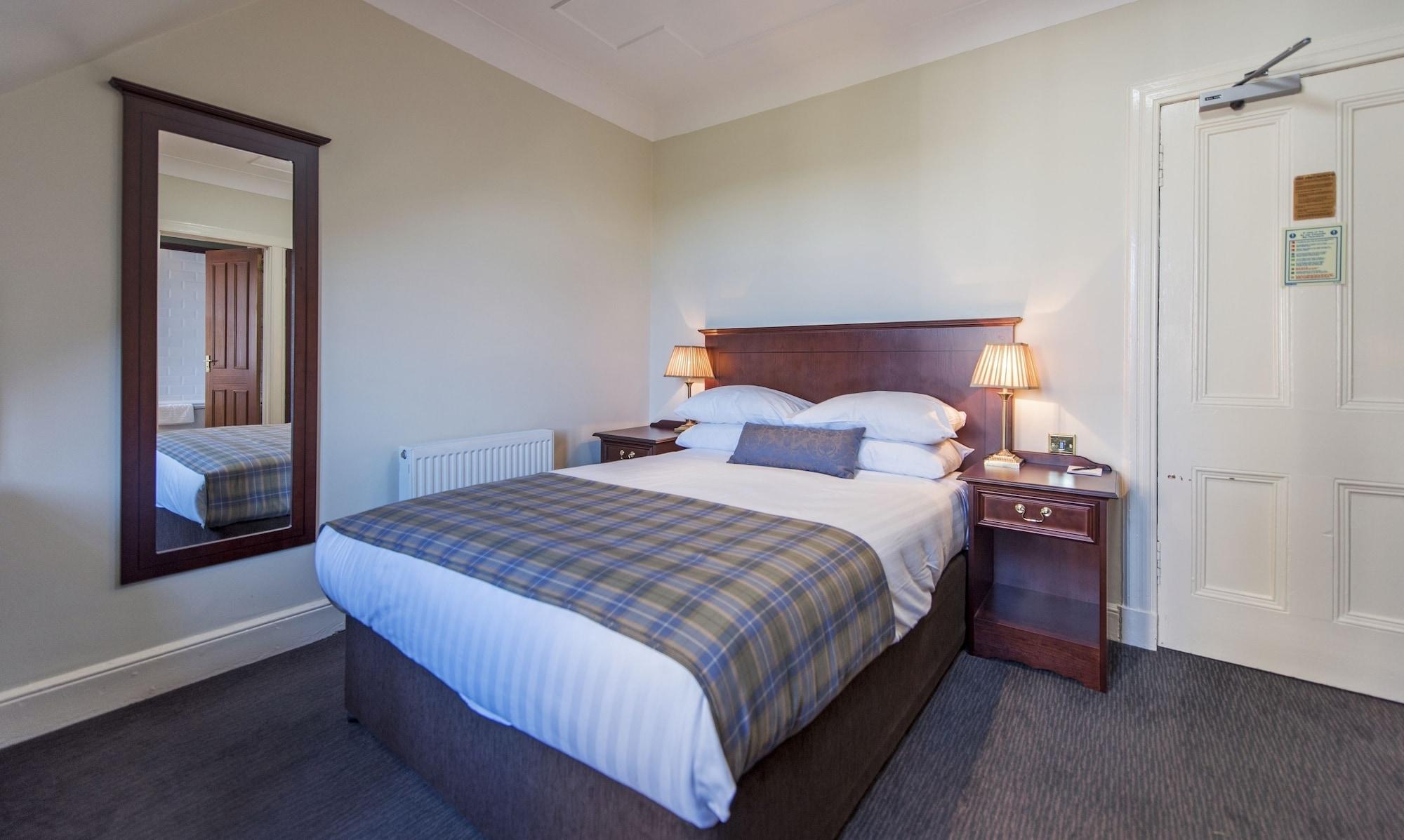 Nethybridge Hotel Nethy Bridge Bagian luar foto