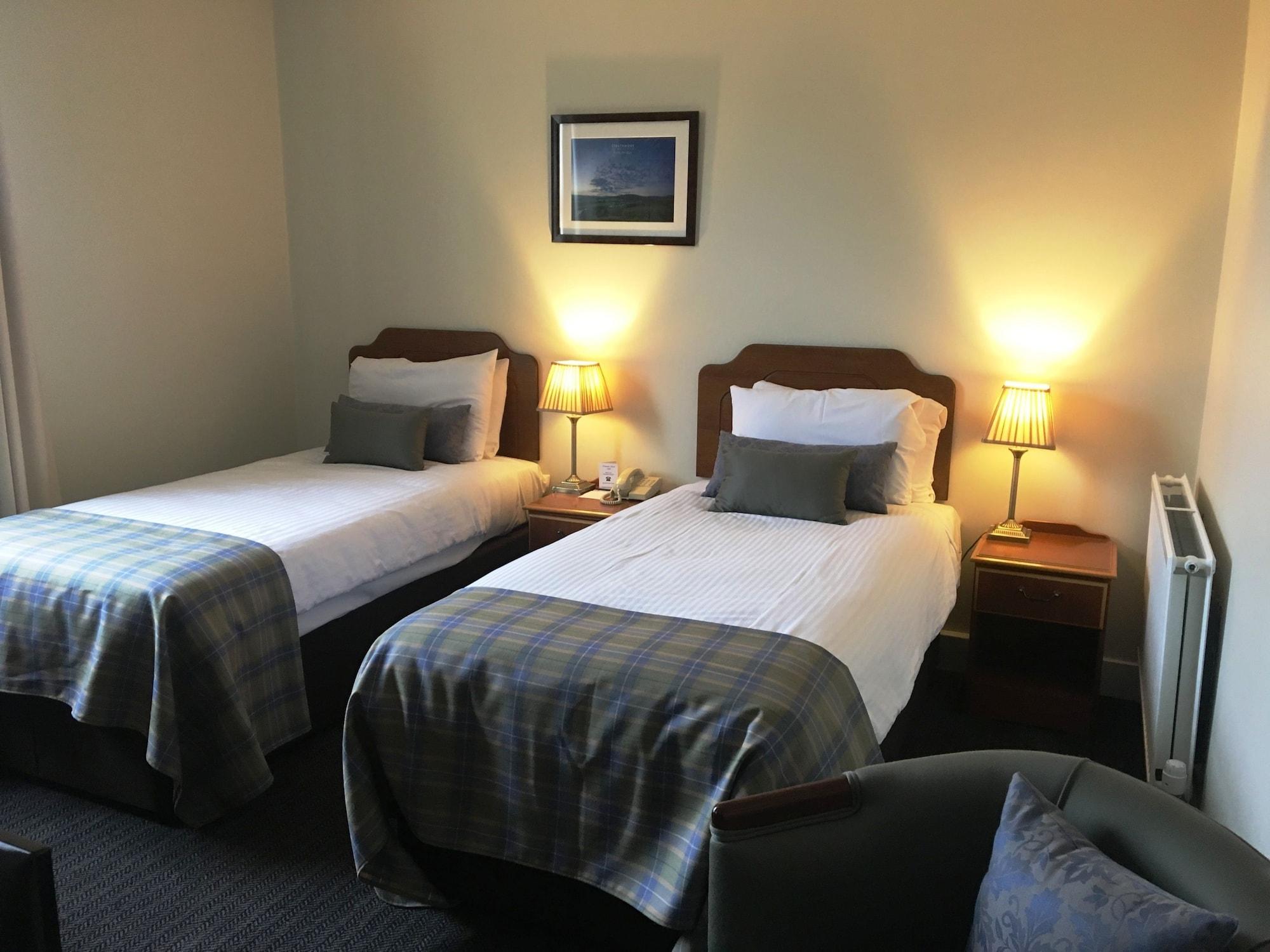 Nethybridge Hotel Nethy Bridge Bagian luar foto