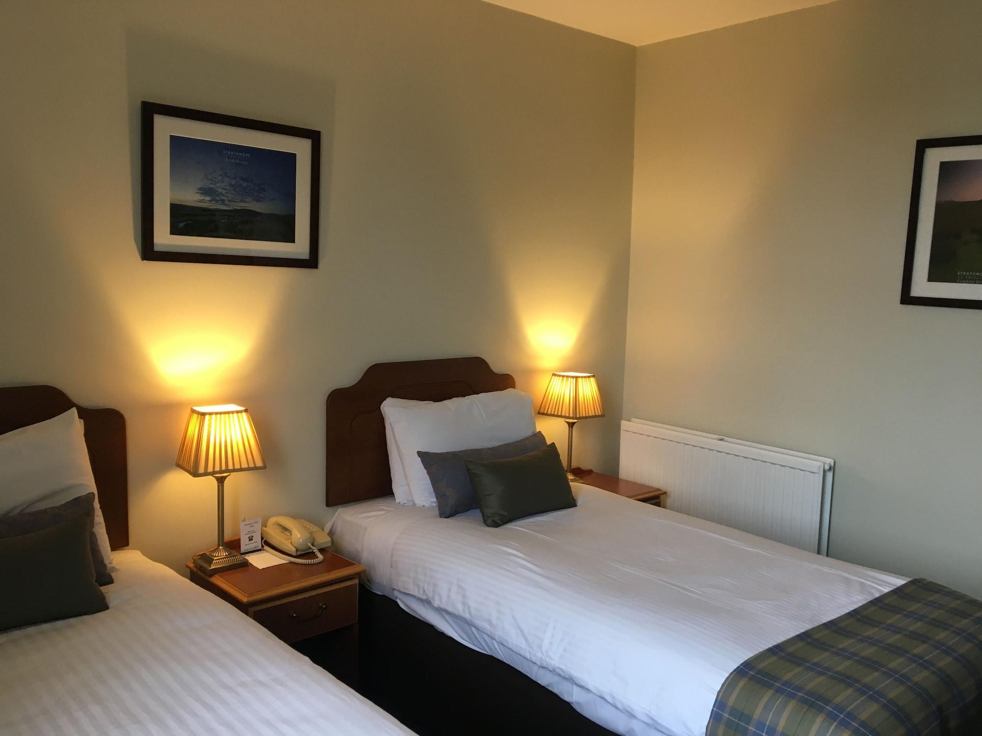 Nethybridge Hotel Nethy Bridge Bagian luar foto