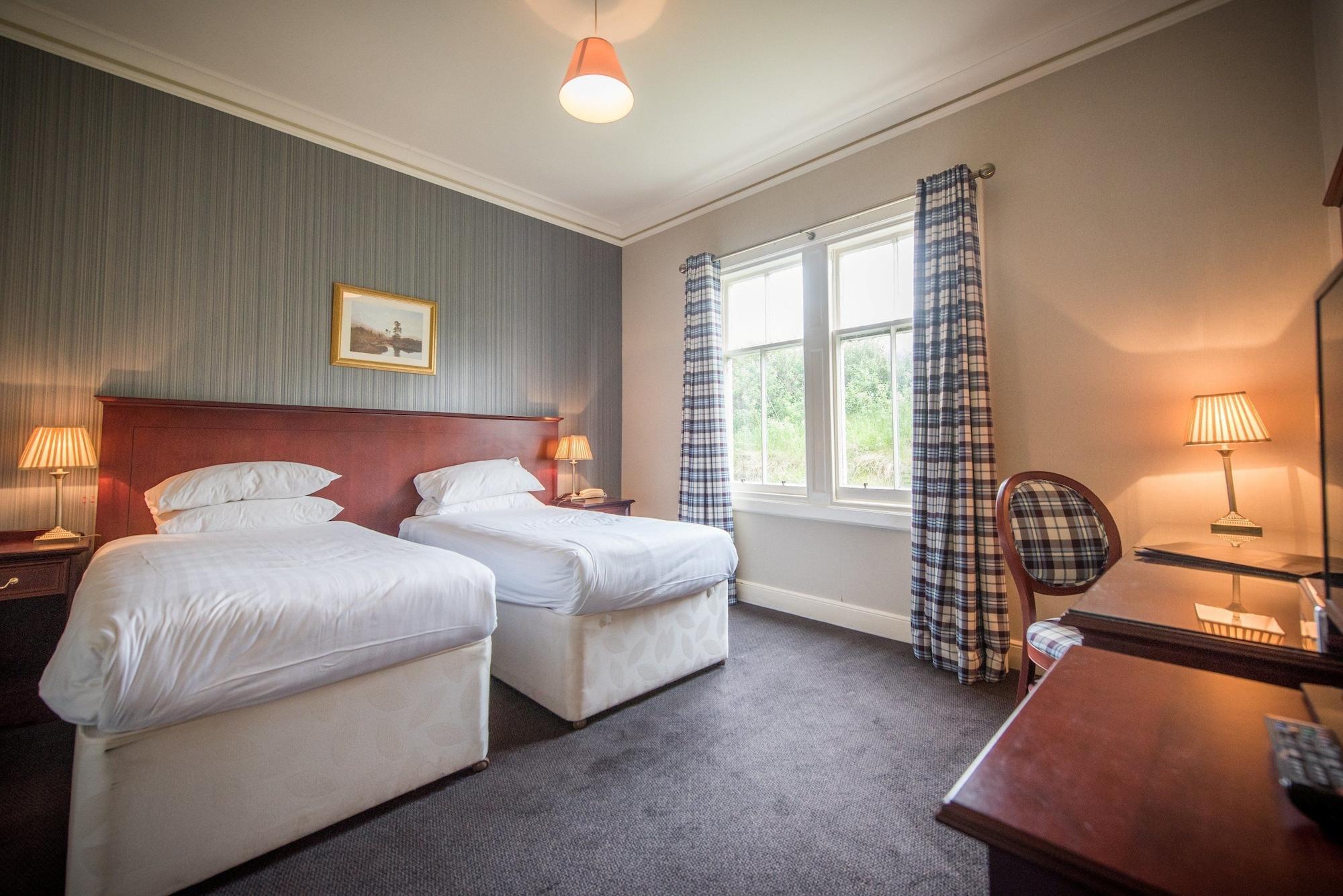Nethybridge Hotel Nethy Bridge Bagian luar foto